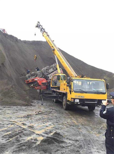 湄潭上犹道路救援